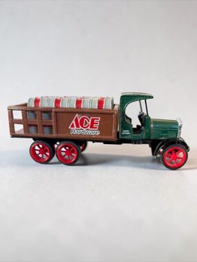 ERTL ACE HARDWARE 1925 STAKE TRUCK DIE-CAST METAL BANK FAIR PREOWNED CONDITION